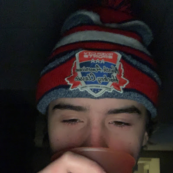 Meet your Posher, Luke roberge - Picture 1 of 1